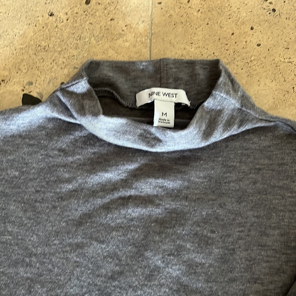 Nine West mock turtle neck NWT